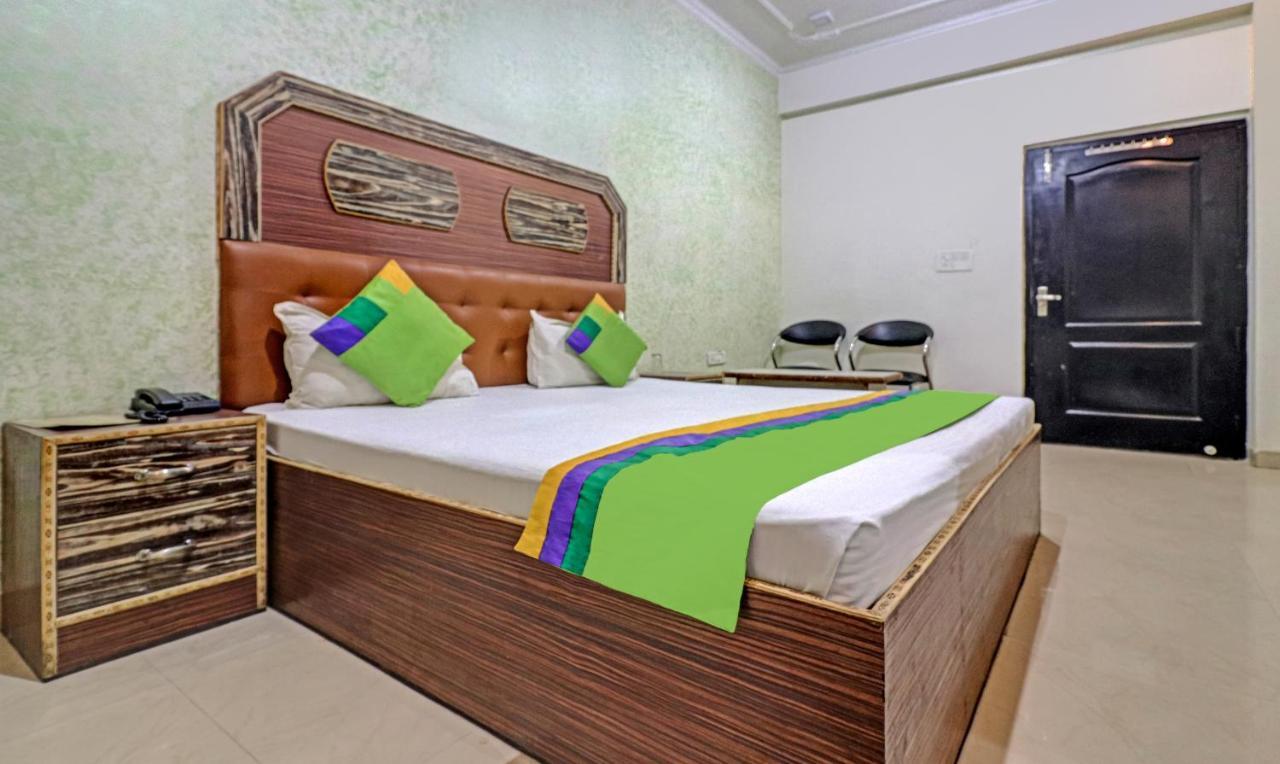 Treebo Trend Radha Palace Матхура Экстерьер фото